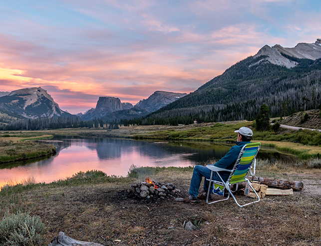 Evening scene by the Green River