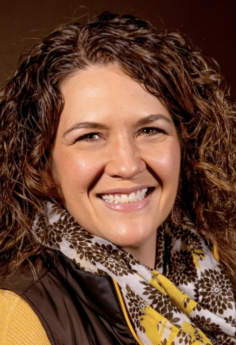 Liz Moore headshot