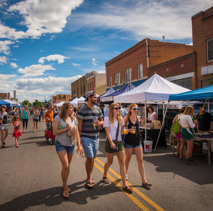 Students at the Laramie Farmers Market