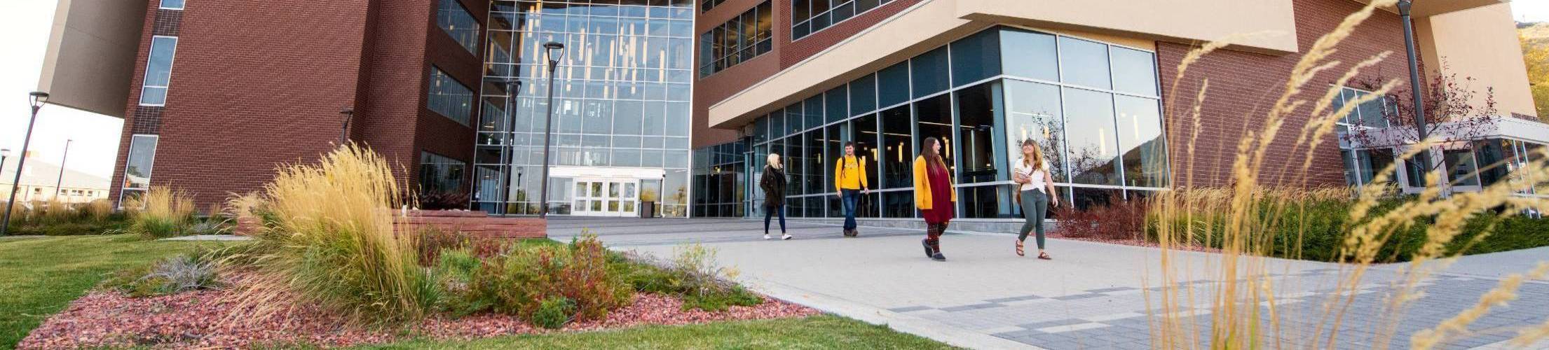 Transfer students walking in UW Casper campus