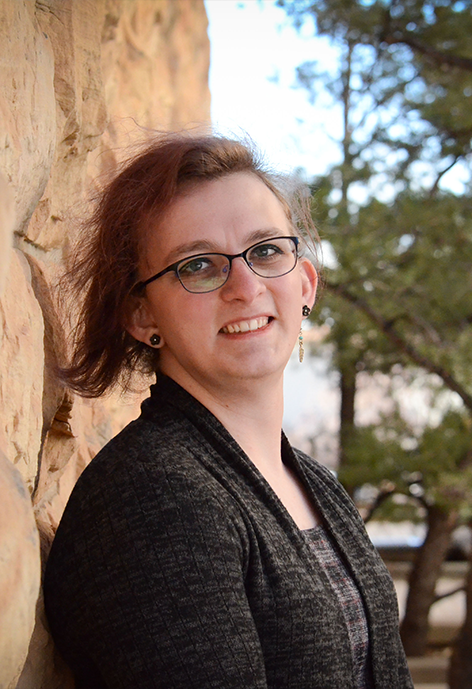 Ayla Carncross headshot