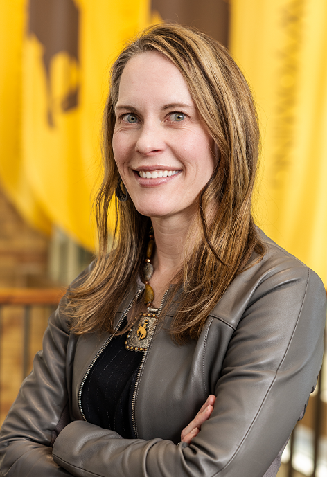Holly Krutka Headshot