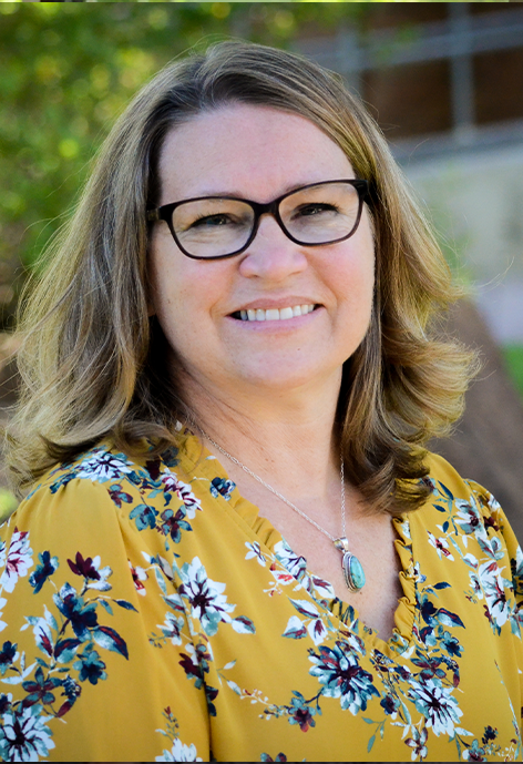 Kristi Russow Headshot