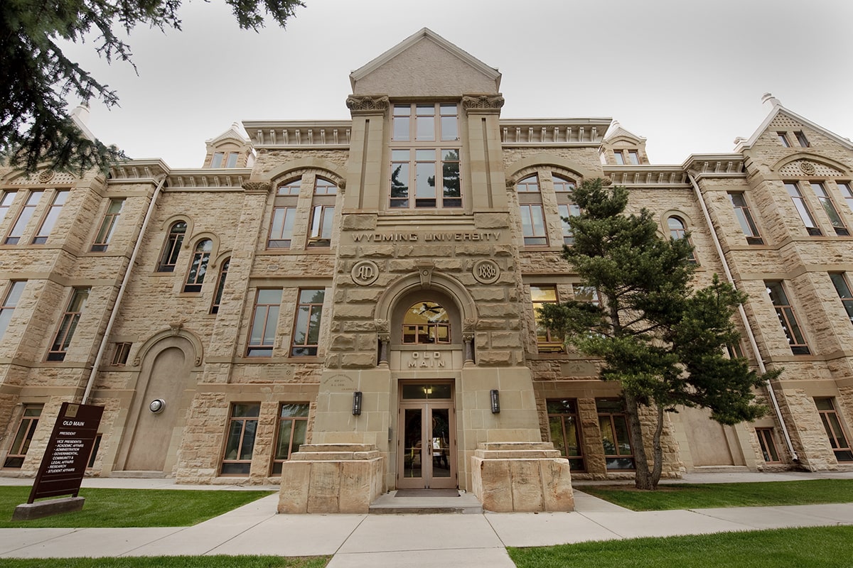 oldmain_west-min.jpg
