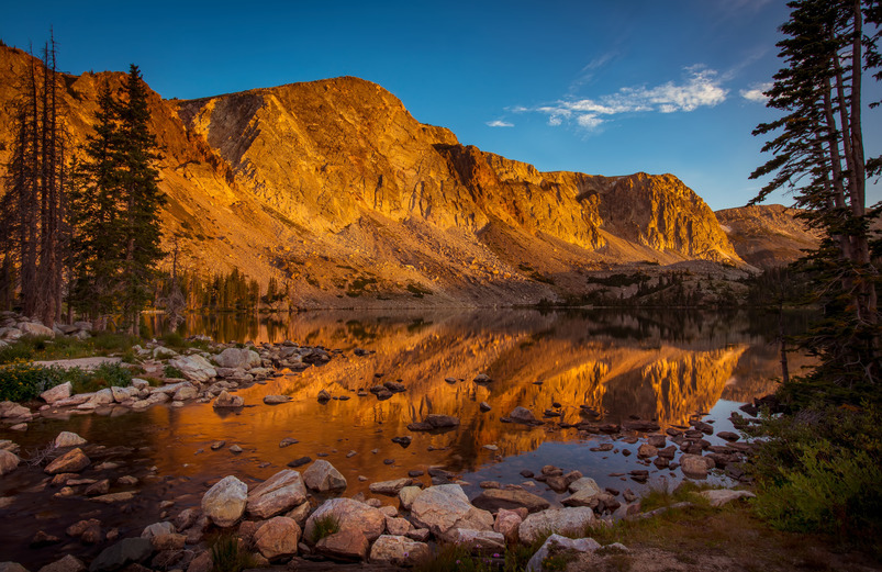 image of the laramie range mountains