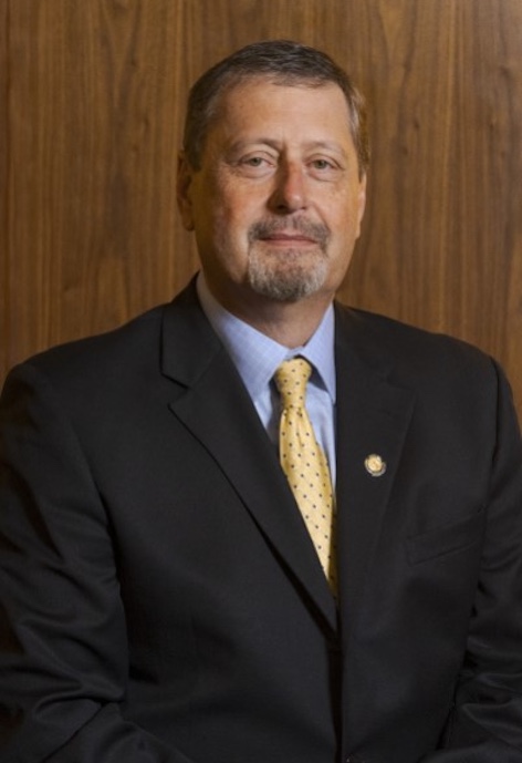 photo of Trustee Mike Greear