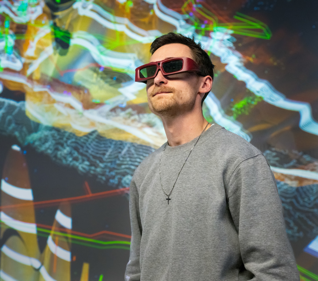 Student with virtual reality goggles