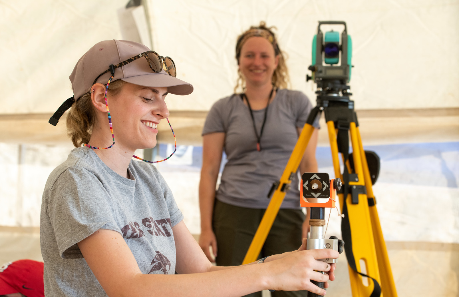 Student using mapping device