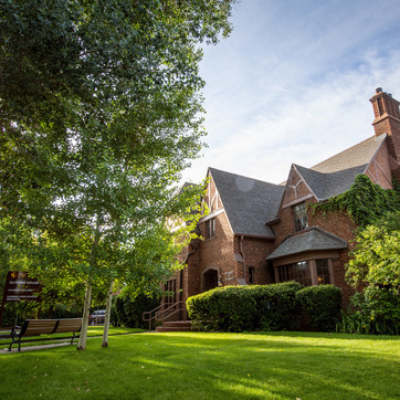 Outside of the Guthrie House