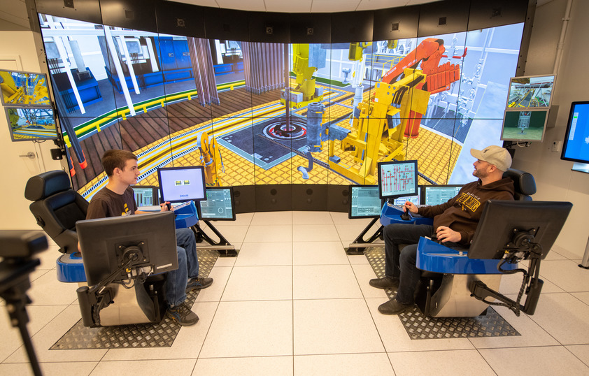 Students in drilling simulator