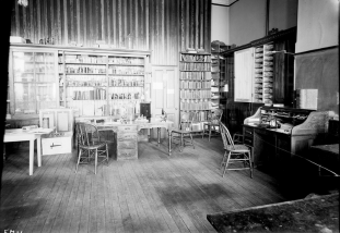botanical lab early 1900s