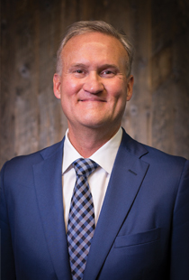 Scott Macdonald headshot