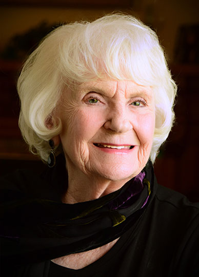 Lynne Simpson headshot