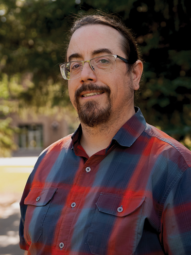 Alexander Hegeman-Davis headshot