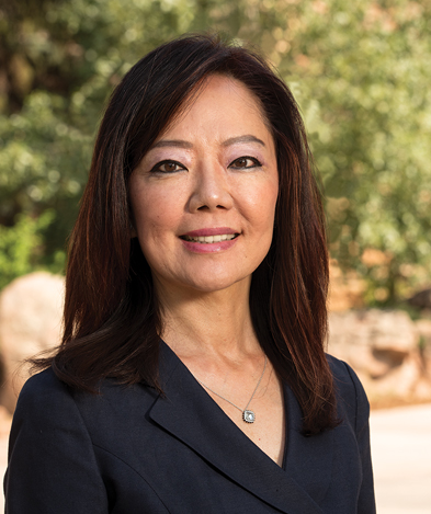 Jenna Shim headshot