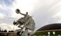 Picture of steamboat statue
