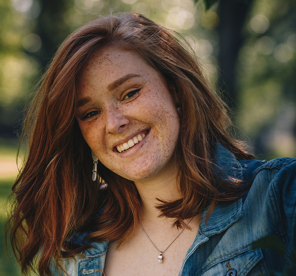 Christina Bird headshot