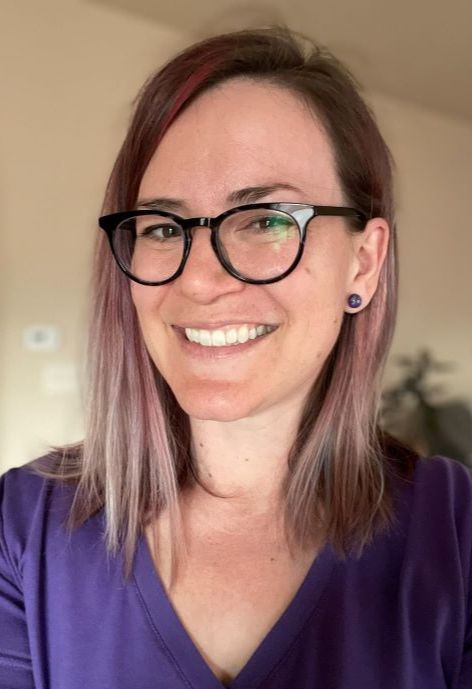 Headshot of Dr.Lindsay Rettler