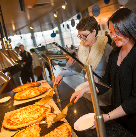 Self-serve Pizza at Washakie Dining